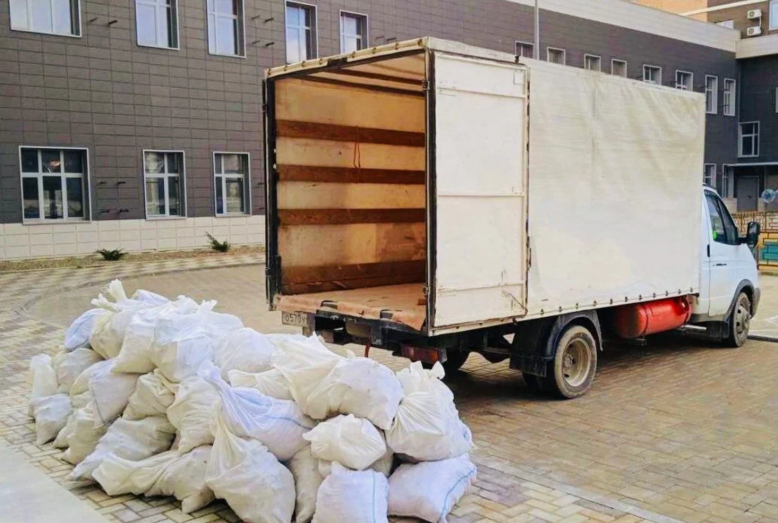 Вывоз строительного мусора из новостроек в Губахе в октябре