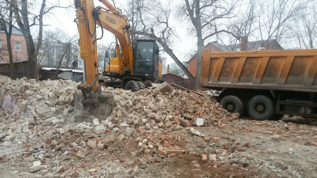 Вывоз мусора ОССиГ с выездом в Губахе в октябре